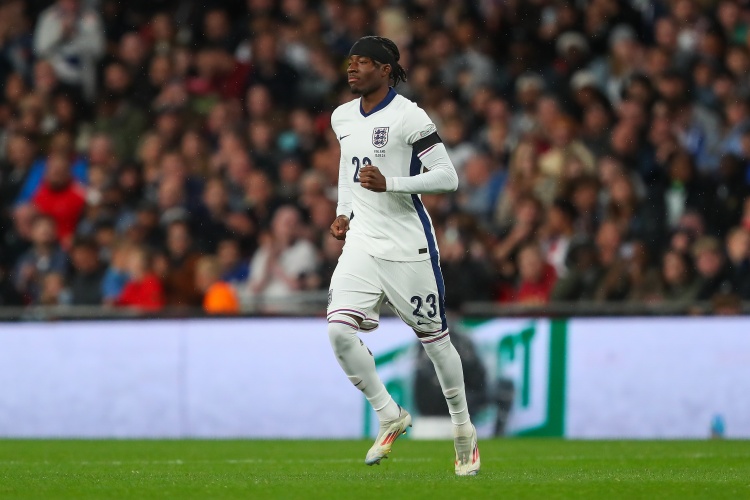 华体会网址-记者：马杜埃凯已与阿森纳签约五年，约克雷斯和莫斯克拉也将签约