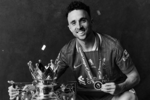 华体会app官网-切尔西中卫维加悼念国家队友若塔：无言以对，愿你安息